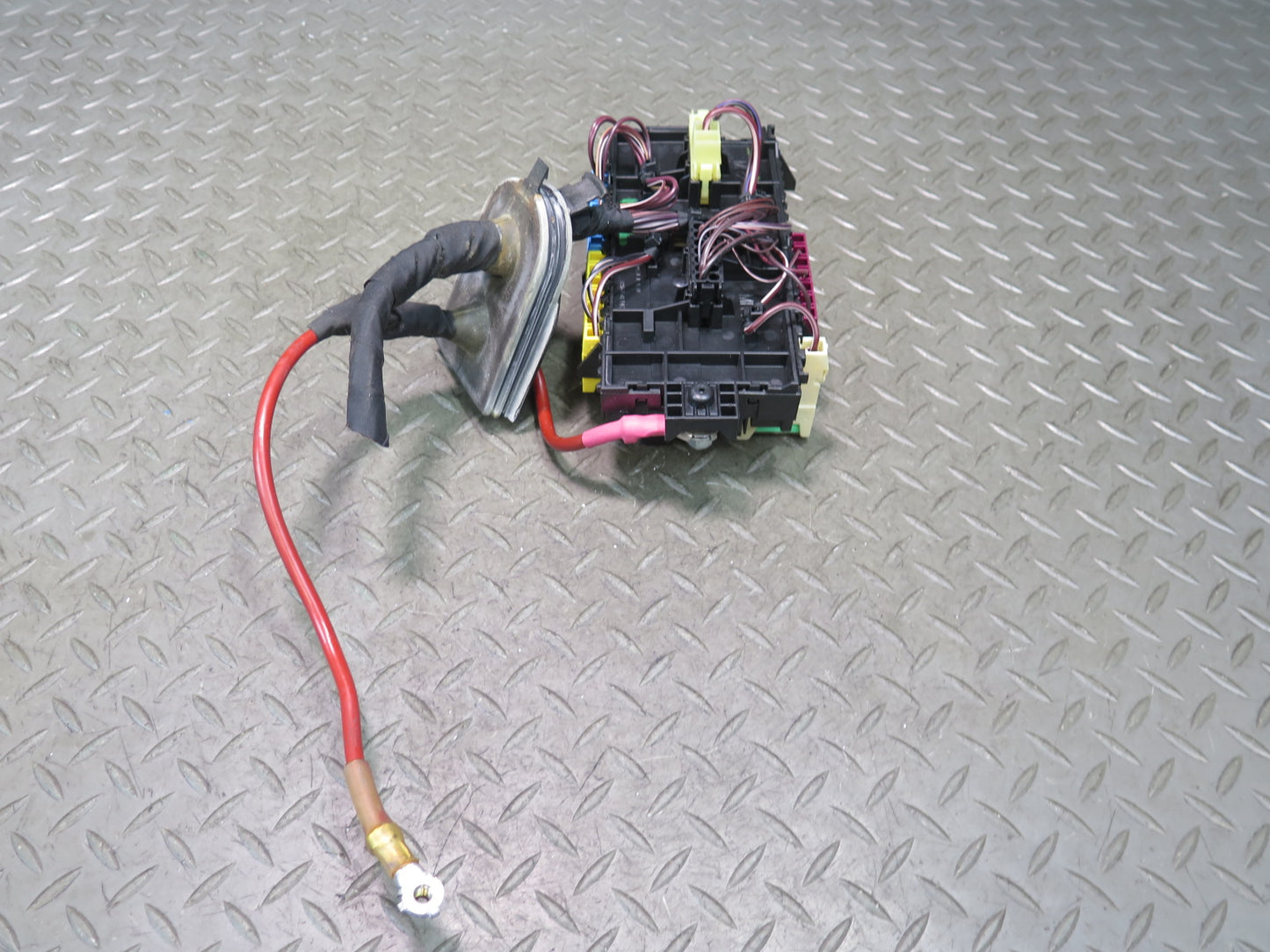 12-15 Mercedes W166 Ml-class Fuse Relay Box Module 1669063801 OEM