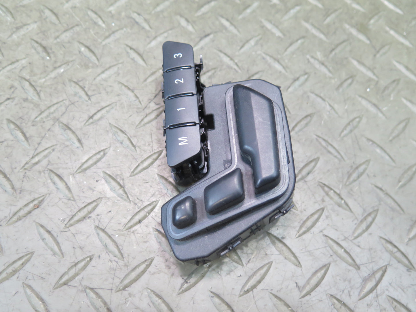 12-15 Mercedes W166 ML350 Front Left Seat Adjustment Memory Control Switch OEM