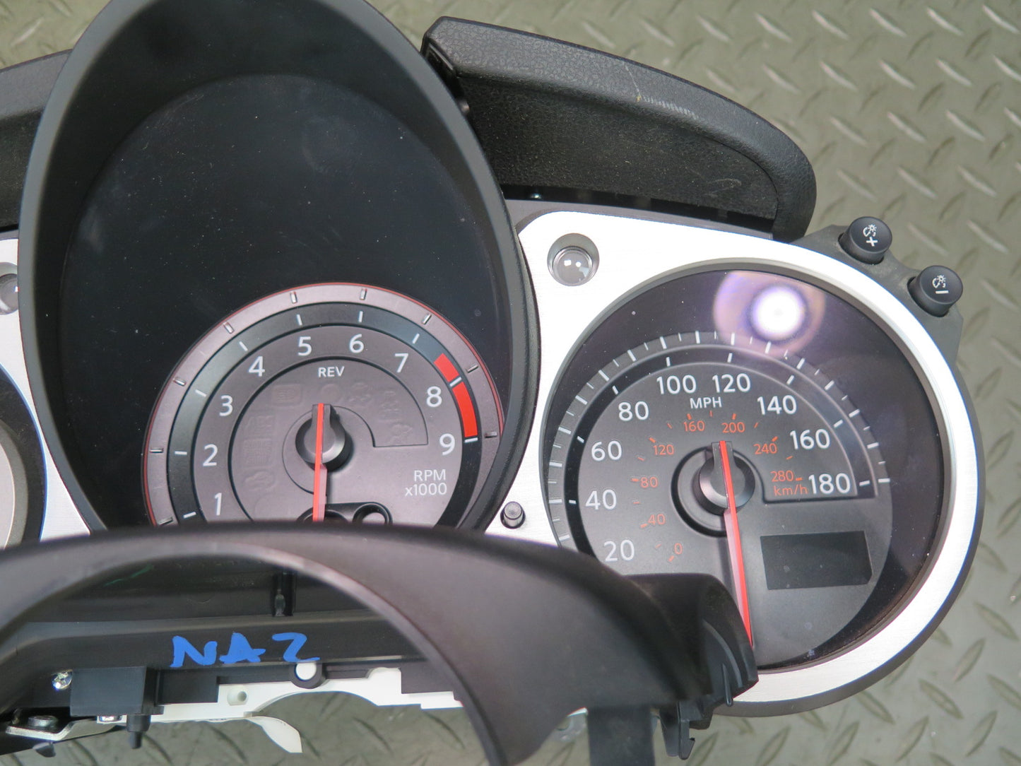 11-12 Nissan Z34 370Z M/T Instrument Cluster Gauge Speedometer OEM