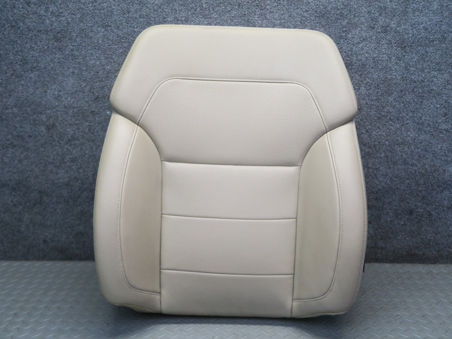 12-15 Mercedes W166 Ml-class Front Left Seat Upper Backrest Cushion Beige OEM