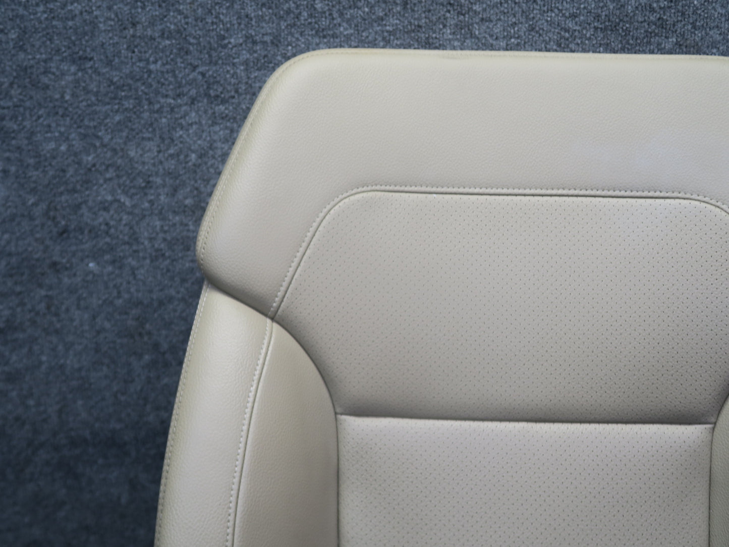 12-15 Mercedes W166 Ml-class Front Left Seat Upper Backrest Cushion Beige OEM