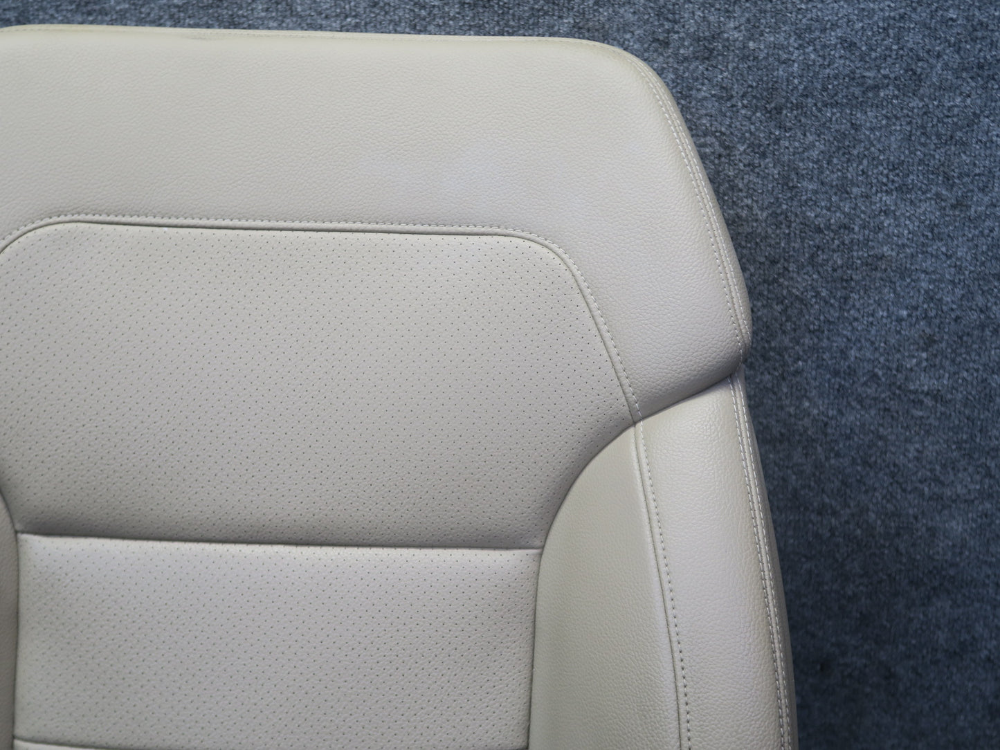 12-15 Mercedes W166 Ml-class Front Left Seat Upper Backrest Cushion Beige OEM