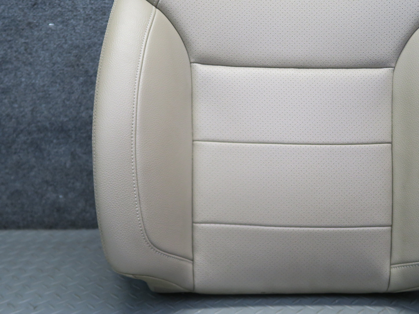12-15 Mercedes W166 Ml-class Front Left Seat Upper Backrest Cushion Beige OEM