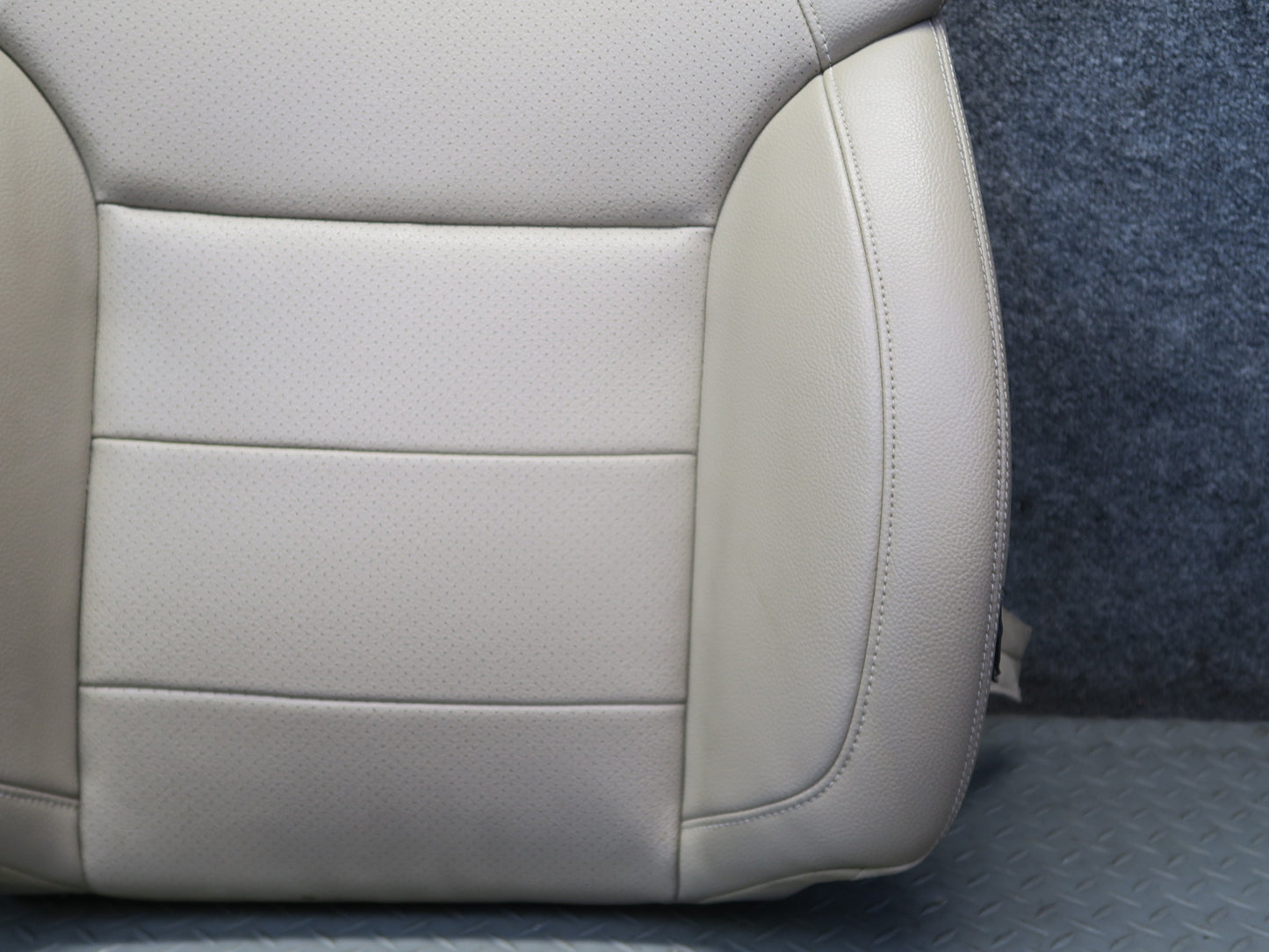 12-15 Mercedes W166 Ml-class Front Left Seat Upper Backrest Cushion Beige OEM