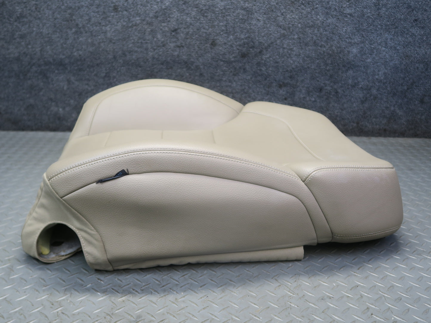 12-15 Mercedes W166 Ml-class Front Left Seat Upper Backrest Cushion Beige OEM