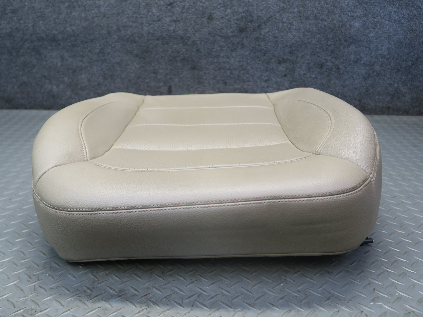 12-15 Mercedes W166 Ml-class Front Left Seat Lower Cushion Beige OEM