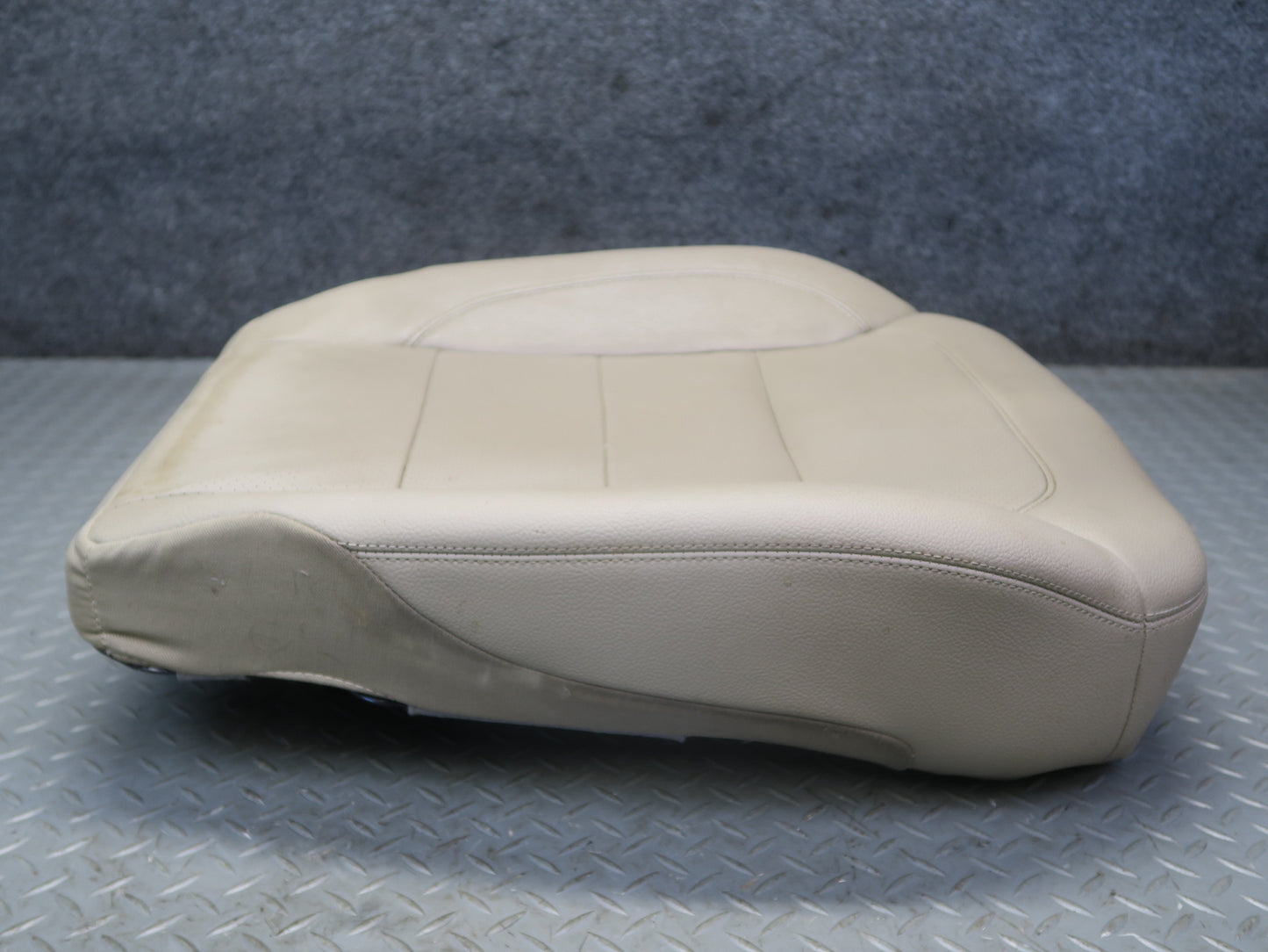 12-15 Mercedes W166 Ml-class Front Left Seat Lower Cushion Beige OEM