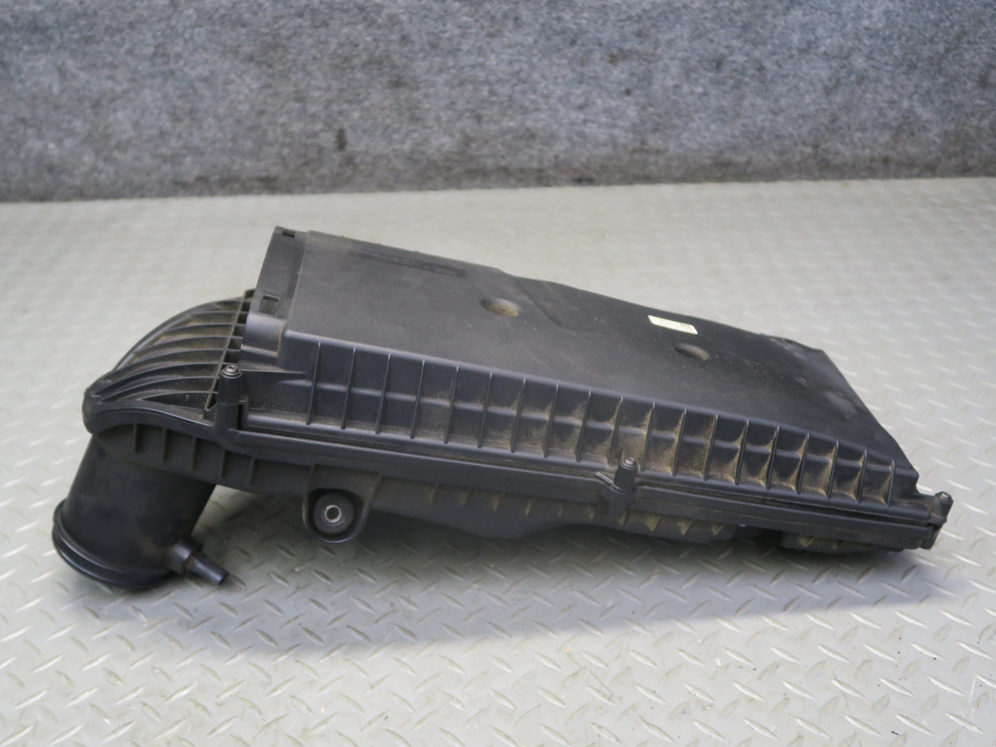 12-15 Mercedes W166 ML350 Air Intake Cleaner Filter Box w Air Duct OEM