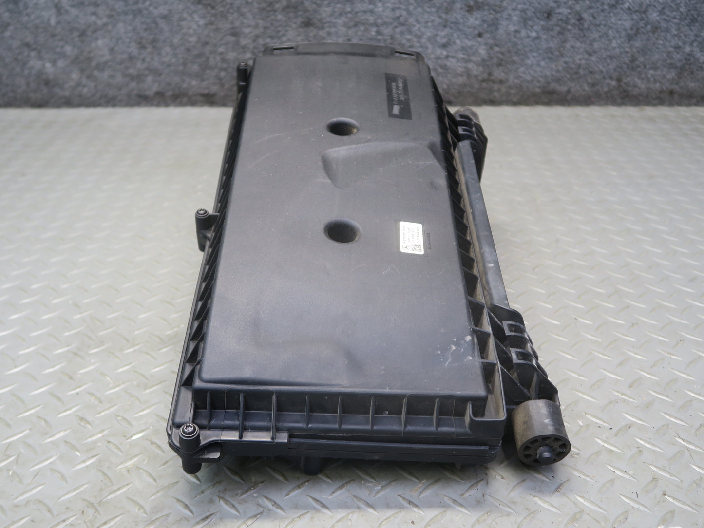 12-15 Mercedes W166 ML350 Air Intake Cleaner Filter Box w Air Duct OEM