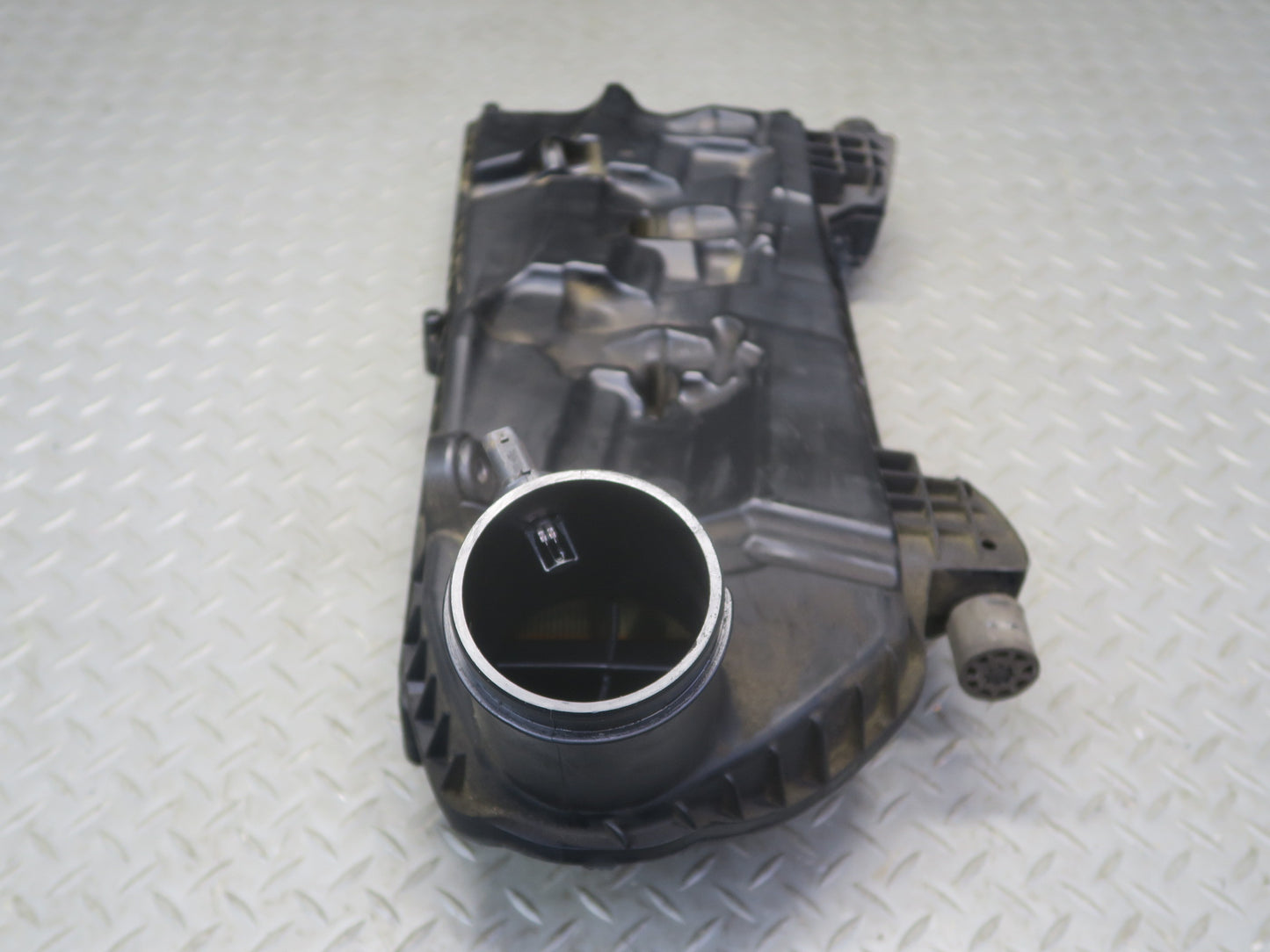 12-15 Mercedes W166 ML350 Air Intake Cleaner Filter Box w Air Duct OEM