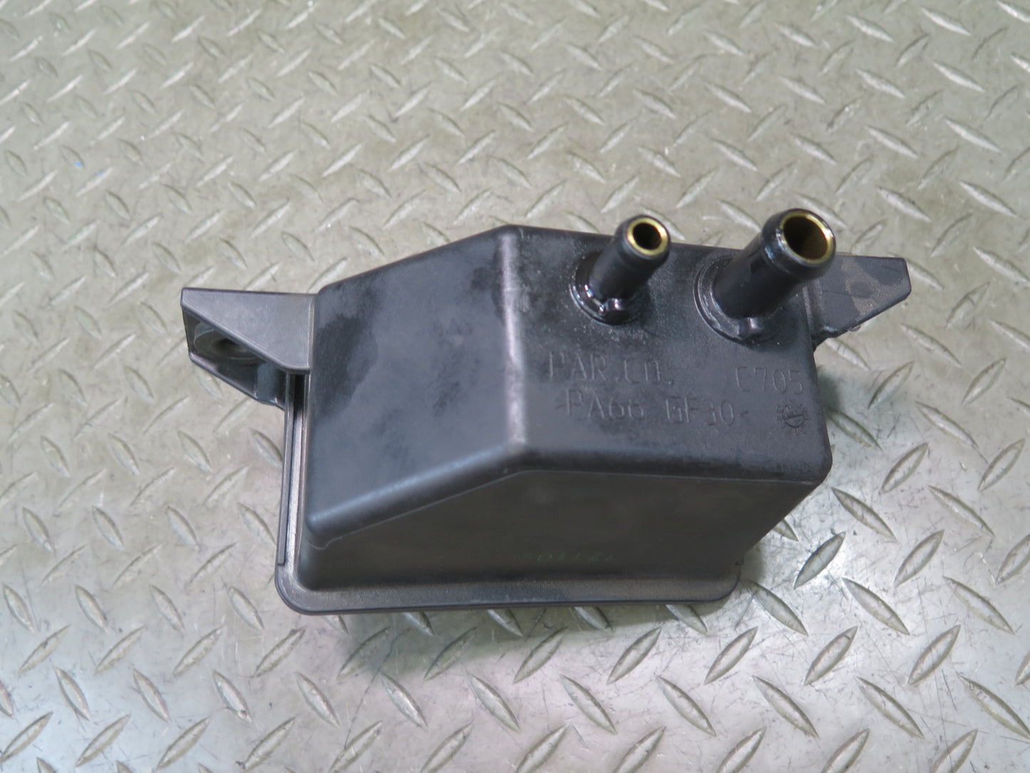 2014-2020 Maserati Ghibli M157 Power Steering Fluid Reservoir Bottle Tank