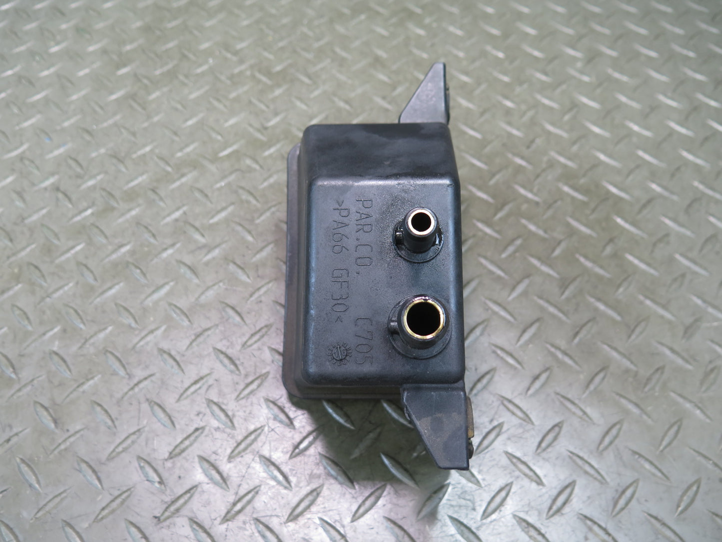 2014-2020 Maserati Ghibli M157 Power Steering Fluid Reservoir Bottle Tank