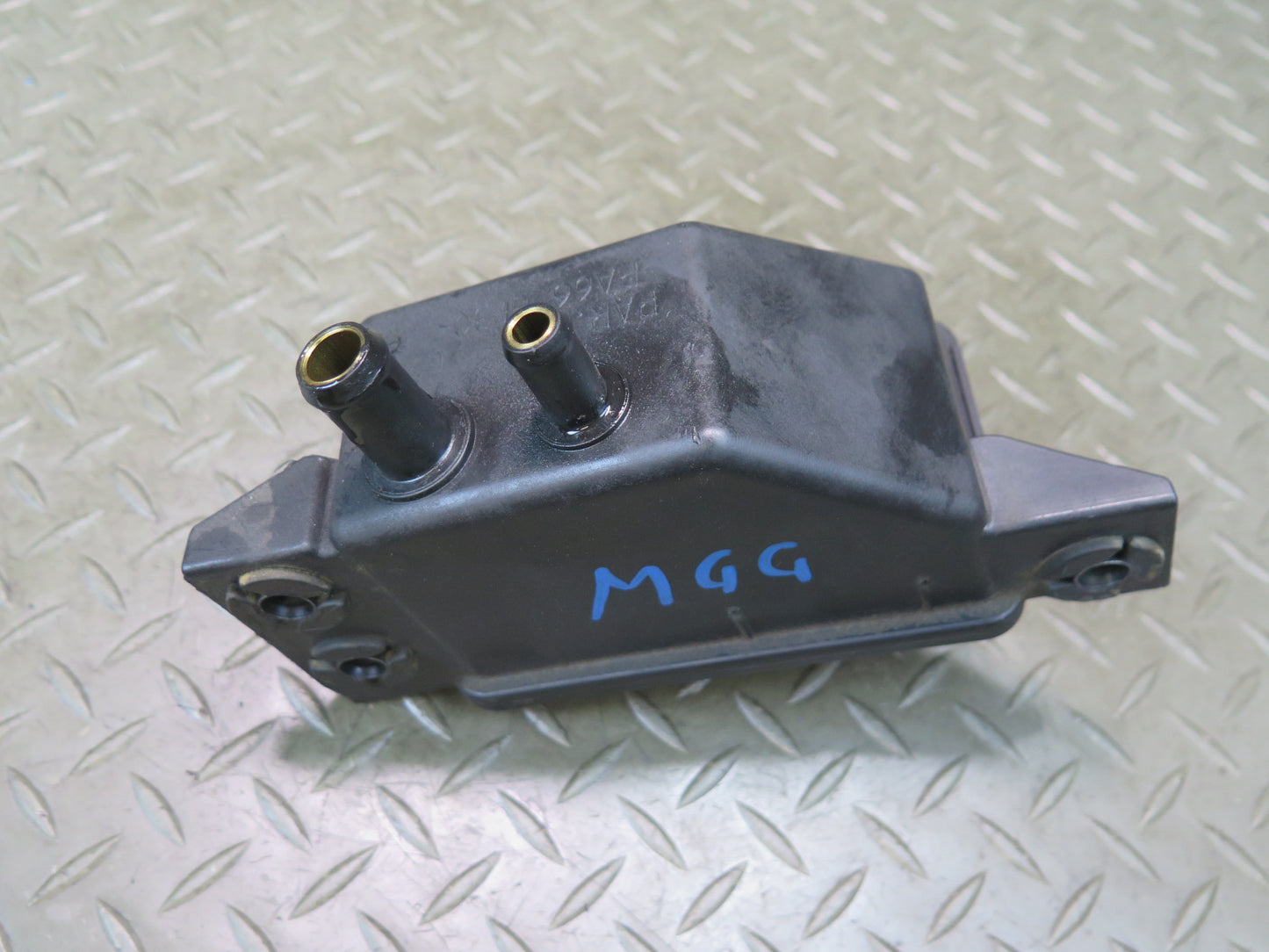 2014-2020 Maserati Ghibli M157 Power Steering Fluid Reservoir Bottle Tank