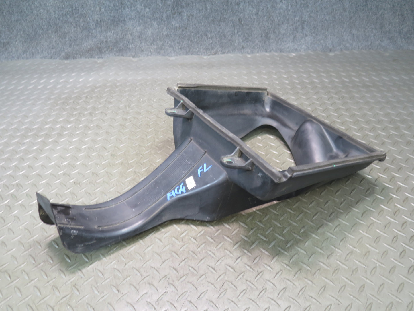 2014-2017 Maserati Ghibli M157 Front Left Intercooler Duct Shroud 670004140
