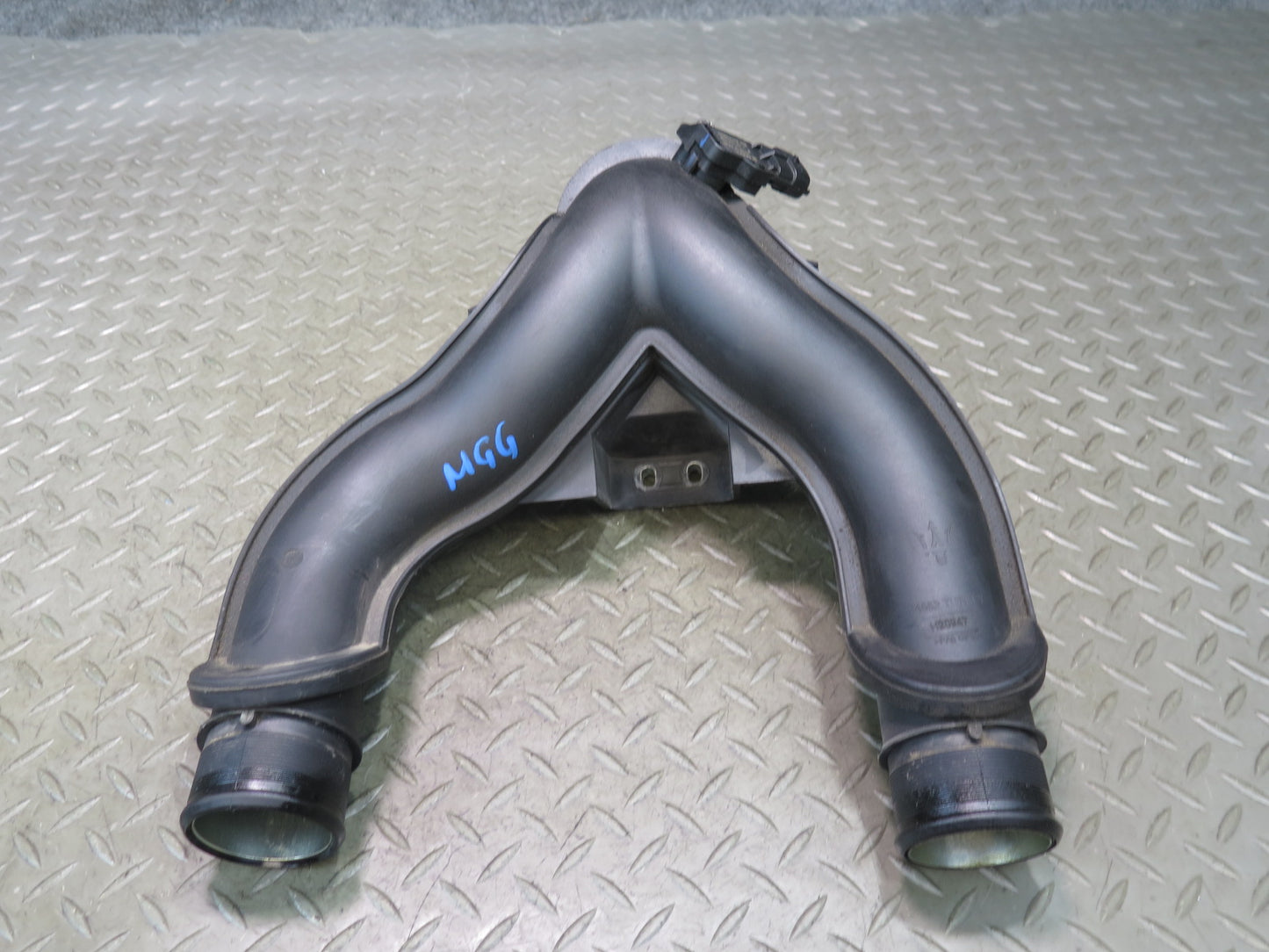 2014-2020 Maserati Ghibli M157 Air Intake Duct Tube Line w Sensor