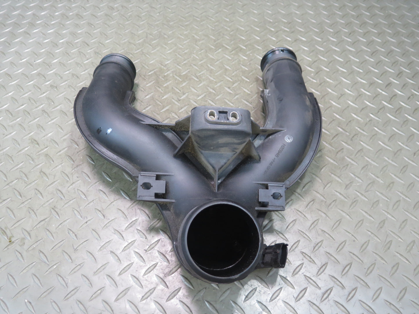 2014-2020 Maserati Ghibli M157 Air Intake Duct Tube Line w Sensor