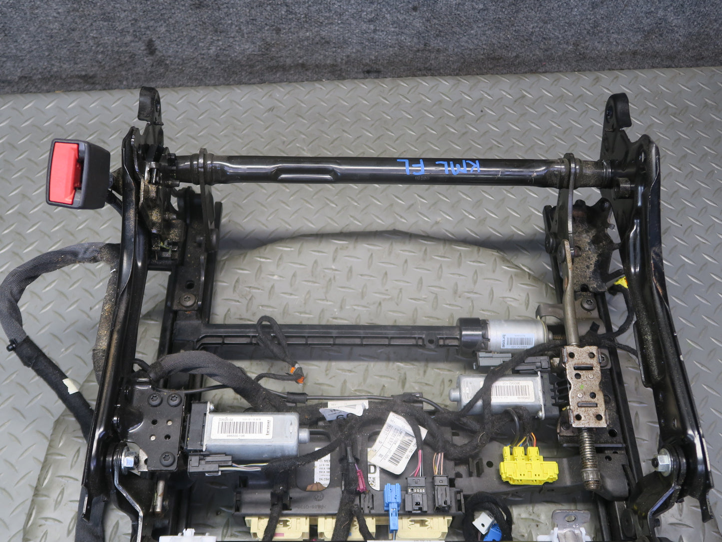 12-15 Mercedes W166 Ml-class Front Left Seat Lower Track Rail Frame w Motors OEM
