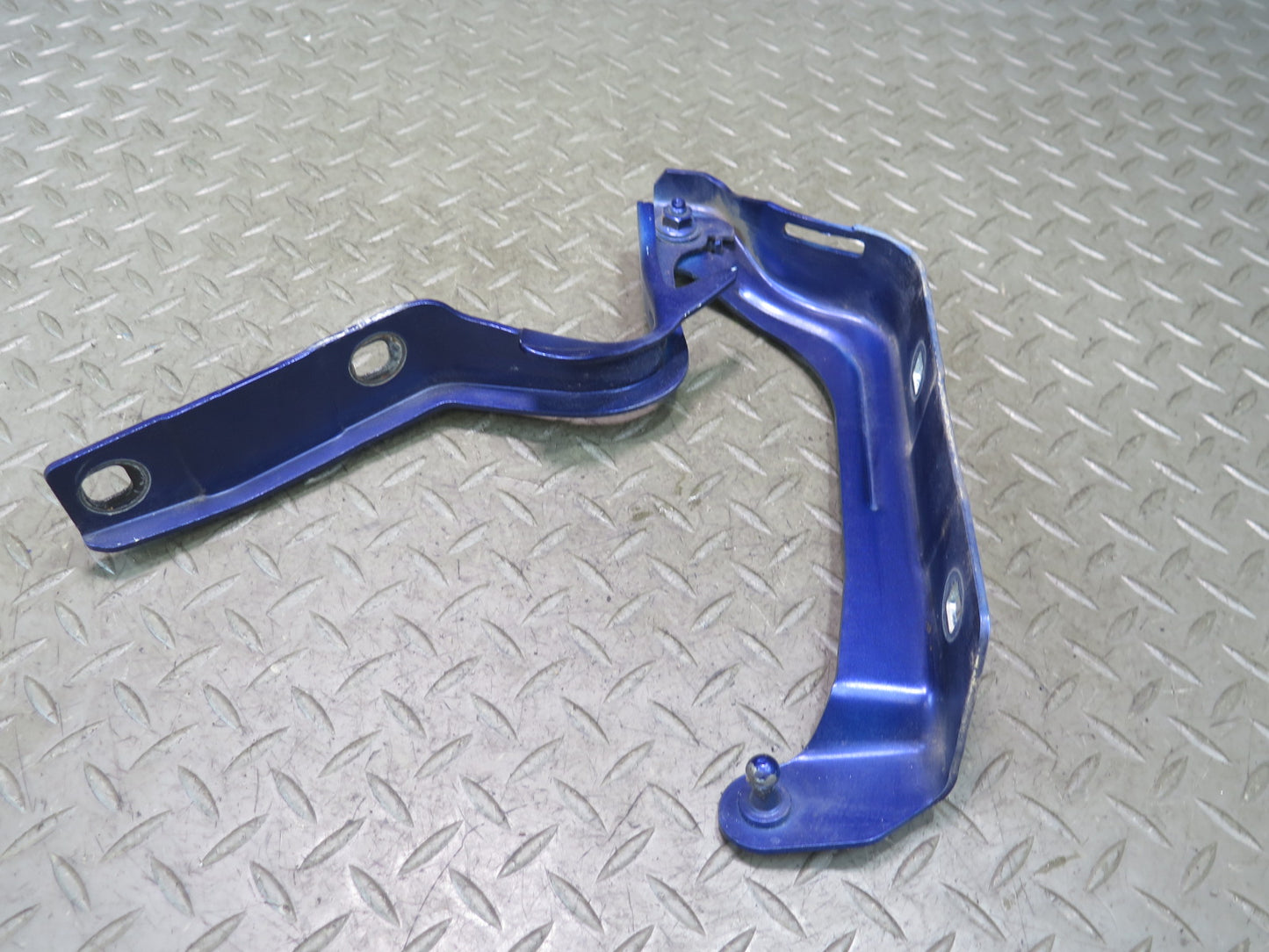 2014-2020 Maserati Ghibli M157 Front Left & Right Hood Hinge Set of 2