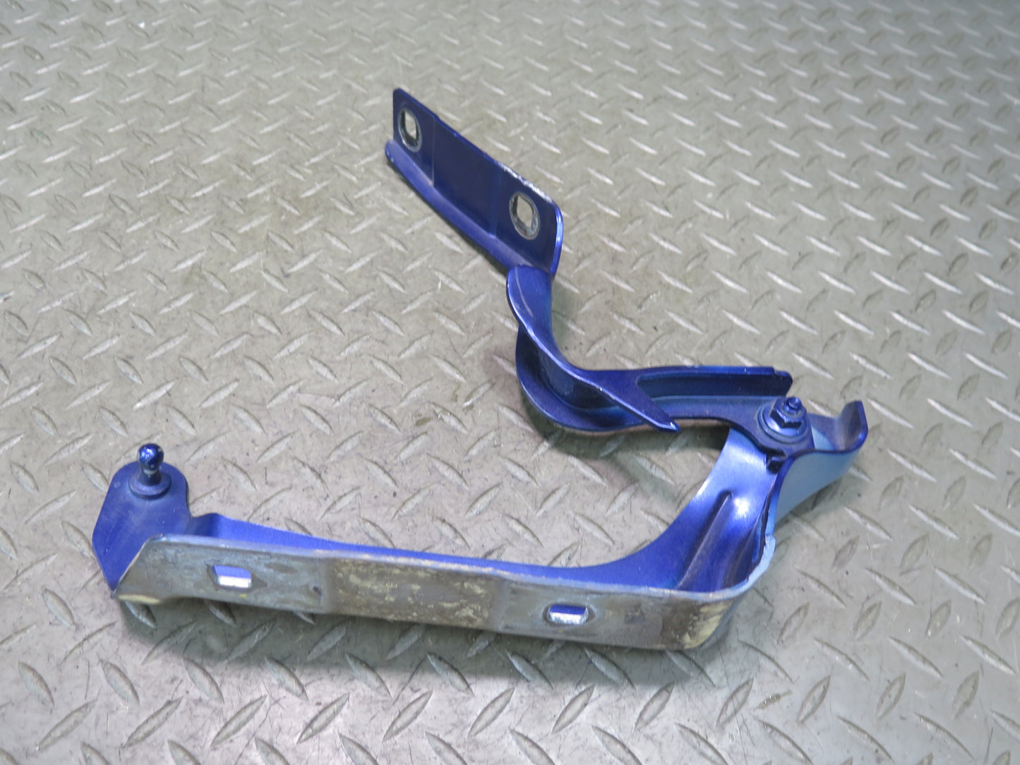 2014-2020 Maserati Ghibli M157 Front Left & Right Hood Hinge Set of 2
