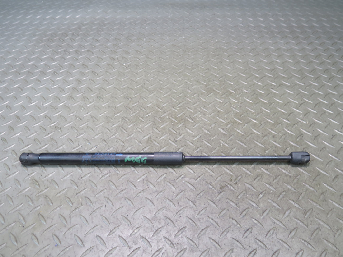 2014-2020 Maserati Ghibli M157 Front Right Left Side Hood Bonnet Shock Strut Set