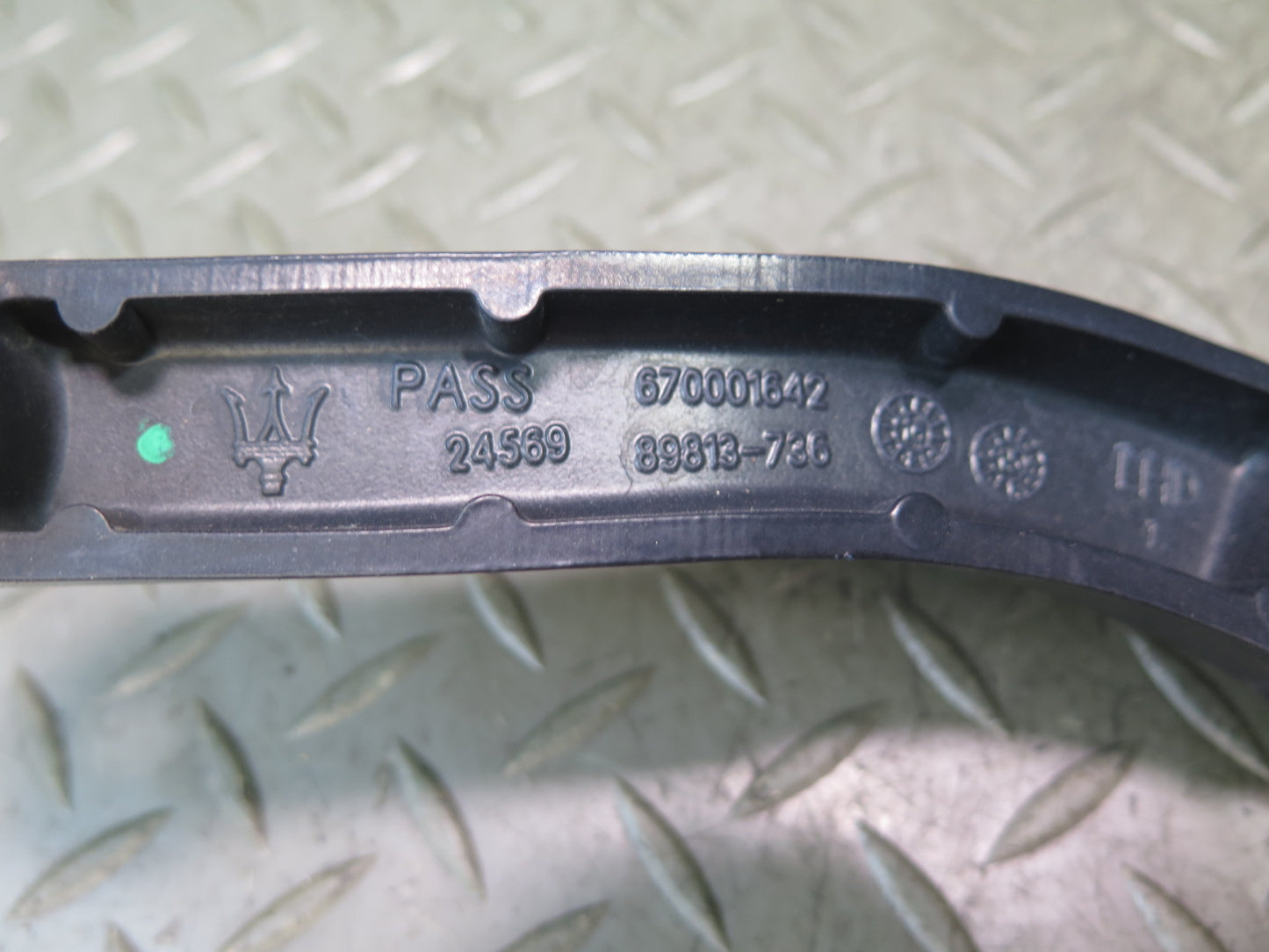 2014-2020 Maserati Ghibli M157 Front Right & Left Side Windshield Wiper Arm Set