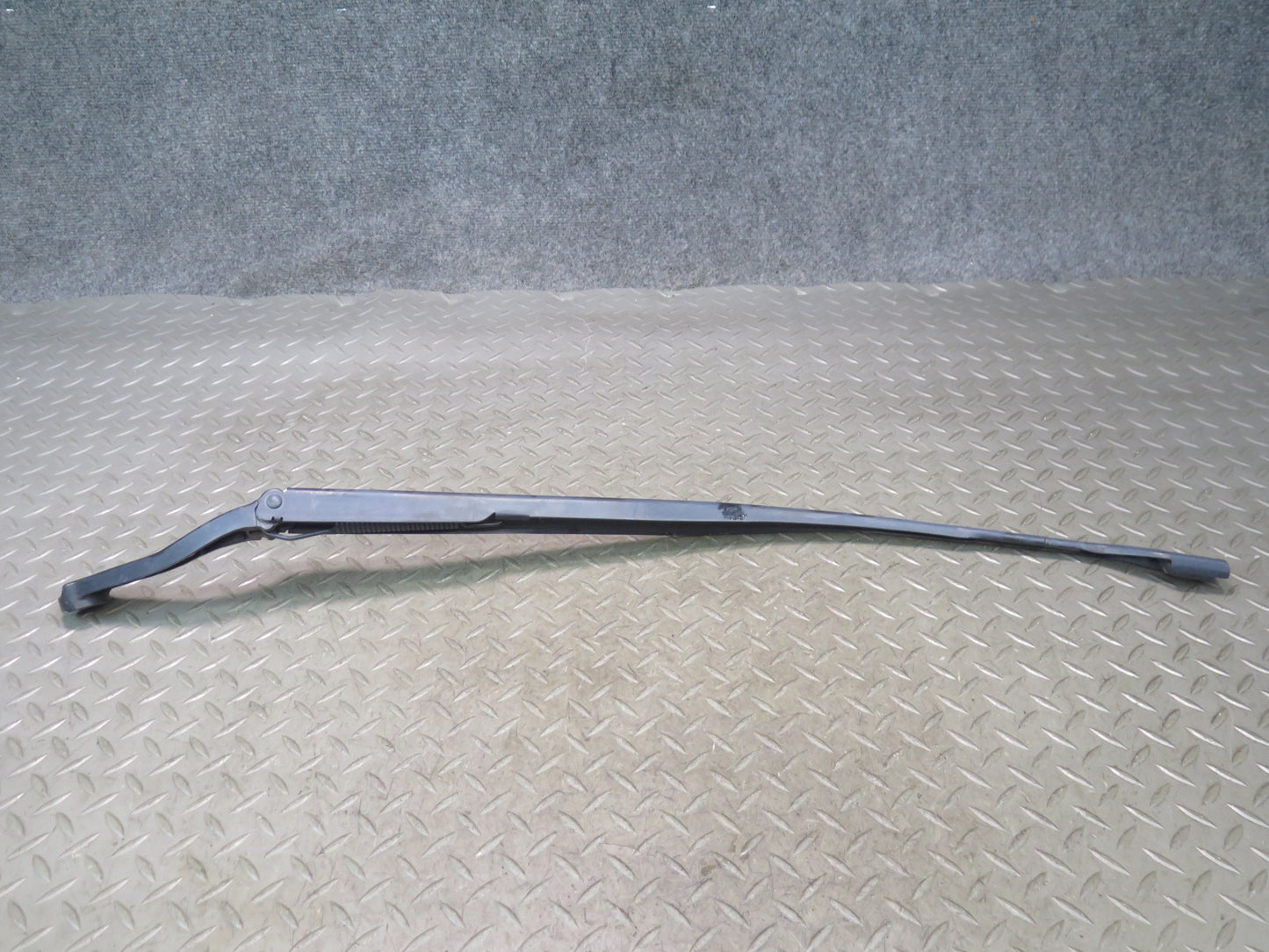 2014-2020 Maserati Ghibli M157 Front Right & Left Side Windshield Wiper Arm Set