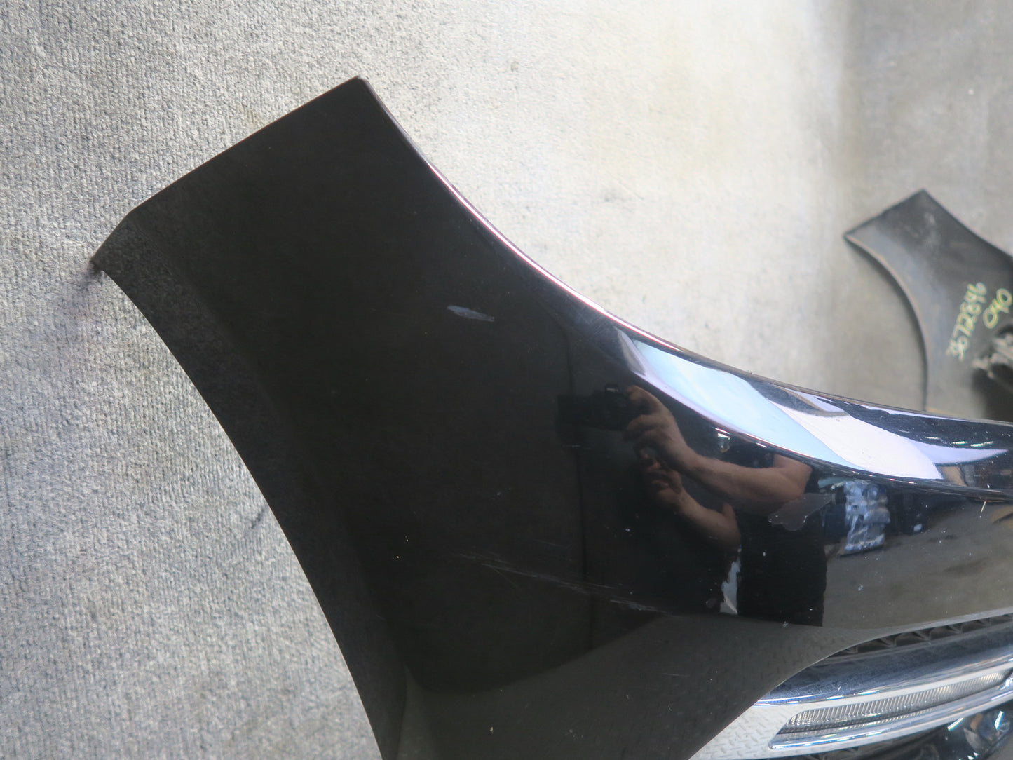 12-15 Mercedes W166 ML350 Front Bumper Cover Black w Grille & Fog Light Assy OEM