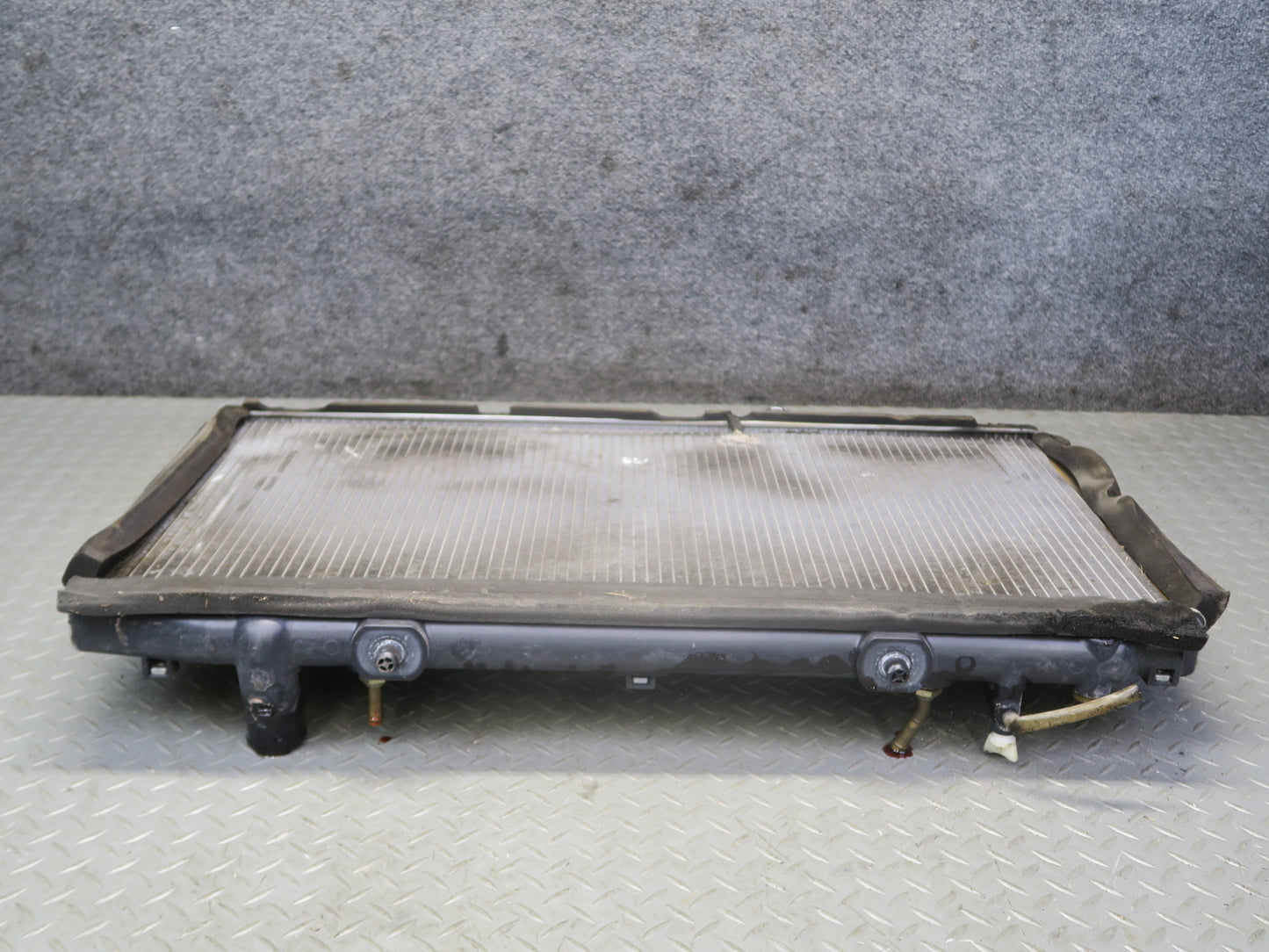 02-10 Lexus UZZ40L SC430 Engine Coolant Radiator w Cap OEM