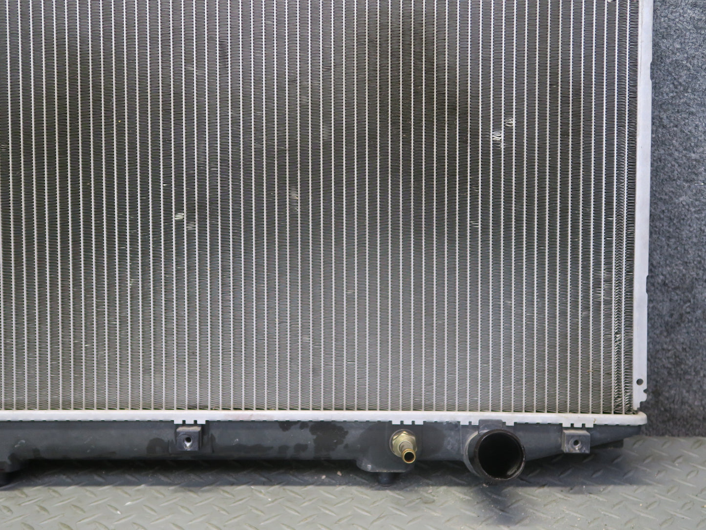 02-10 Lexus UZZ40L SC430 Engine Coolant Radiator w Cap OEM
