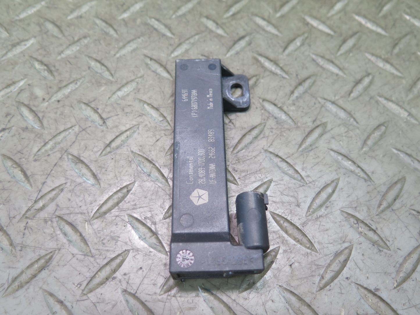 2014-2020 Maserati Ghibli M157 Keyless Entry Antenna Sensor Set of 2