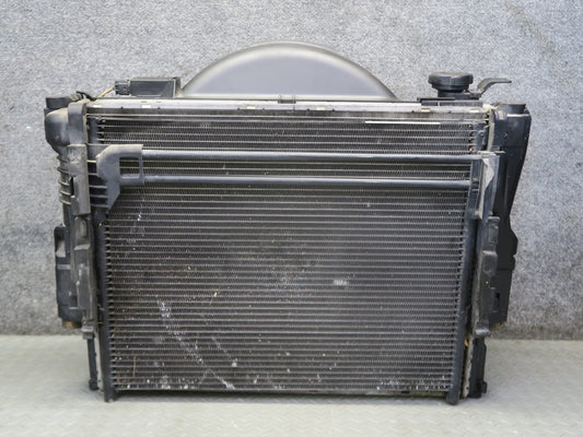 01-02 BMW E46 330ci M54 A/T Engine Radiator A/C Condenser Oil Cooler Shroud Set