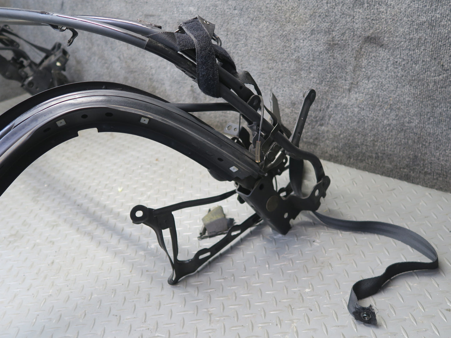 00-02 Toyota MR2 Spyder ZZW30L Convertible Soft TOP Roof Frame Panel OEM