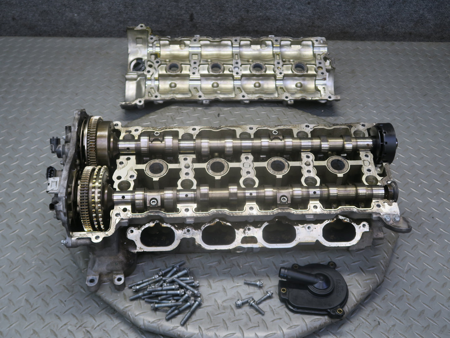 07-12 Mercedes R230 SL550 M273 273.965 Engine Right Cylinder Head 112K Miles OEM