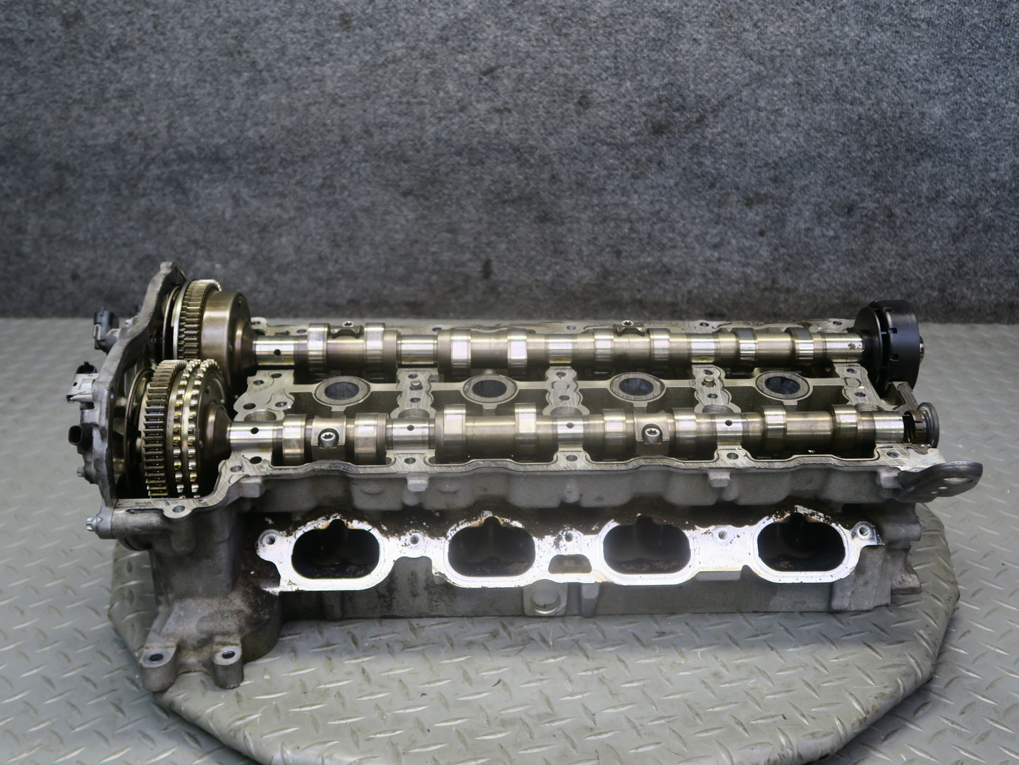 07-12 Mercedes R230 SL550 M273 273.965 Engine Right Cylinder Head 112K Miles OEM