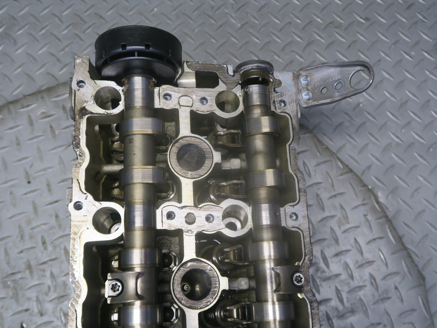 07-12 Mercedes R230 SL550 M273 273.965 Engine Right Cylinder Head 112K Miles OEM
