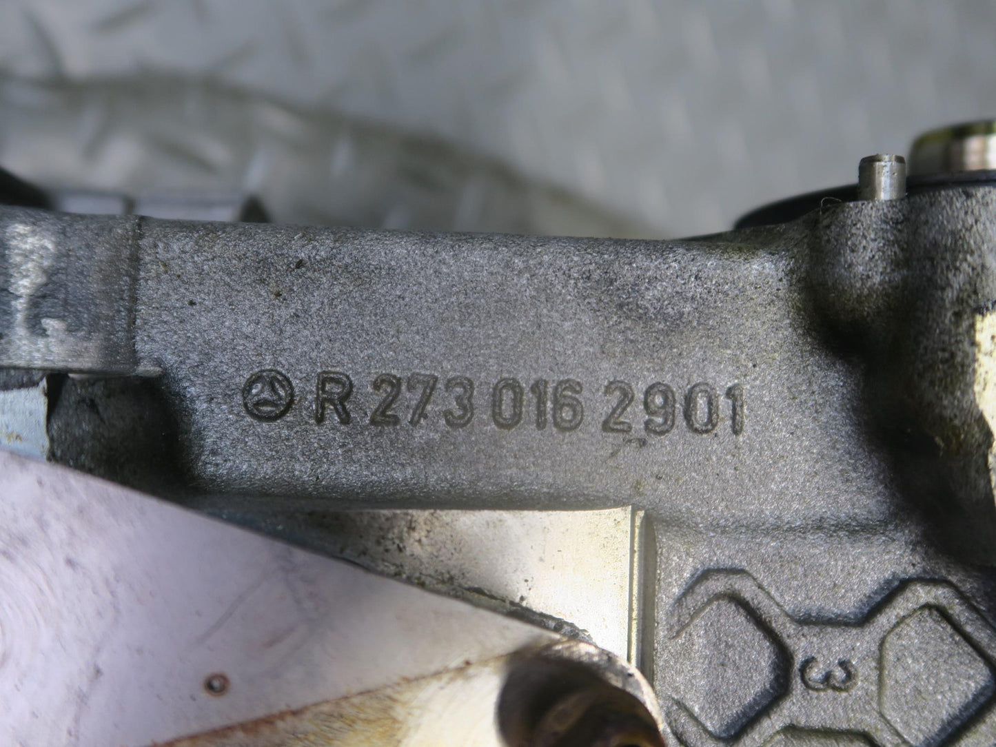 07-12 Mercedes R230 SL550 M273 273.965 Engine Right Cylinder Head 112K Miles OEM