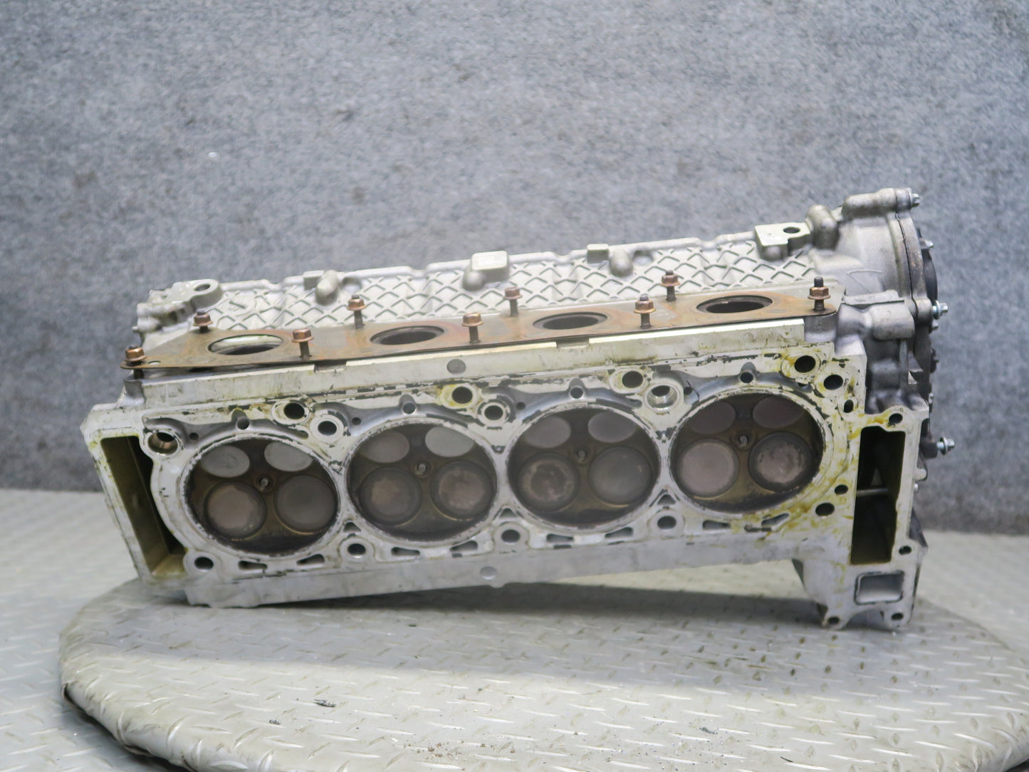 07-12 Mercedes R230 SL550 M273 273.965 Engine Right Cylinder Head 112K Miles OEM