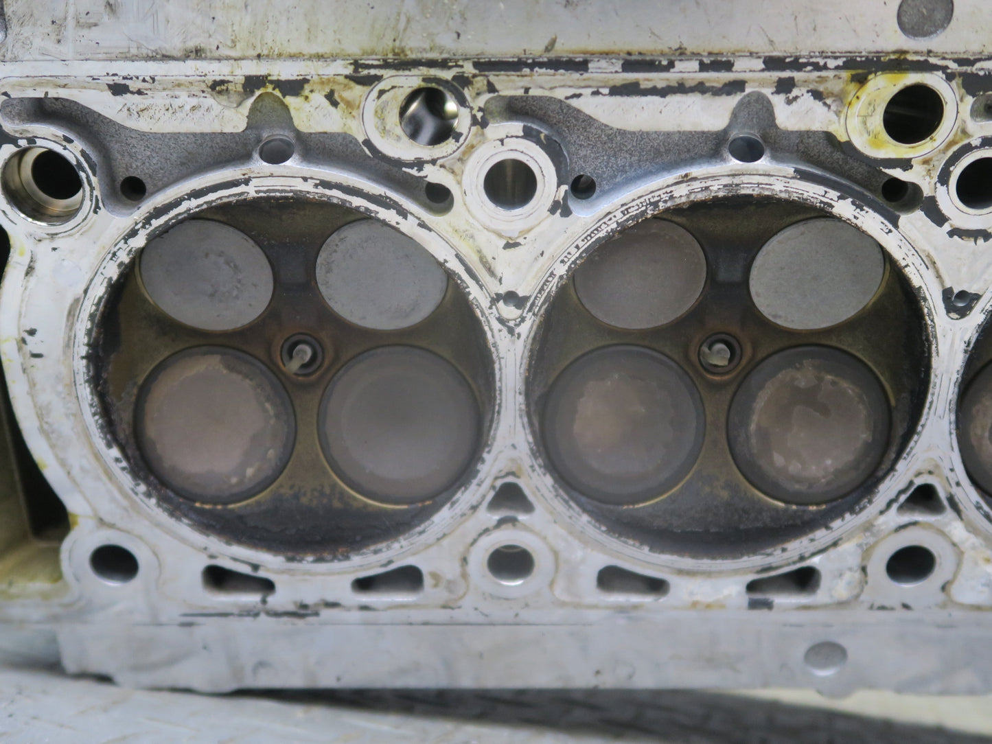 07-12 Mercedes R230 SL550 M273 273.965 Engine Right Cylinder Head 112K Miles OEM