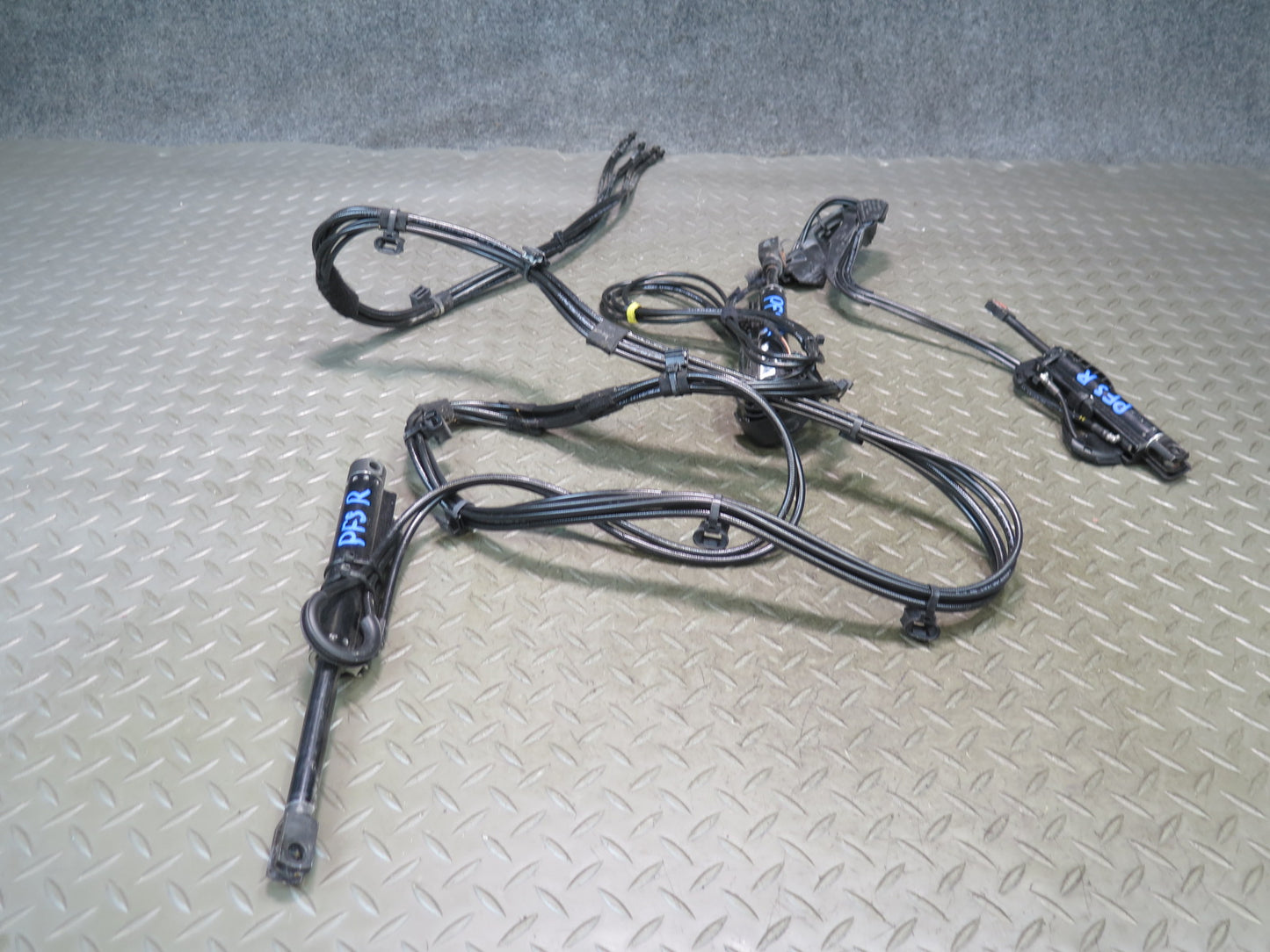 10-17 Audi A5 S5 RS5 Conv Set of 3 Right TOP Roof Hydraulic Cylinder w Hose OEM