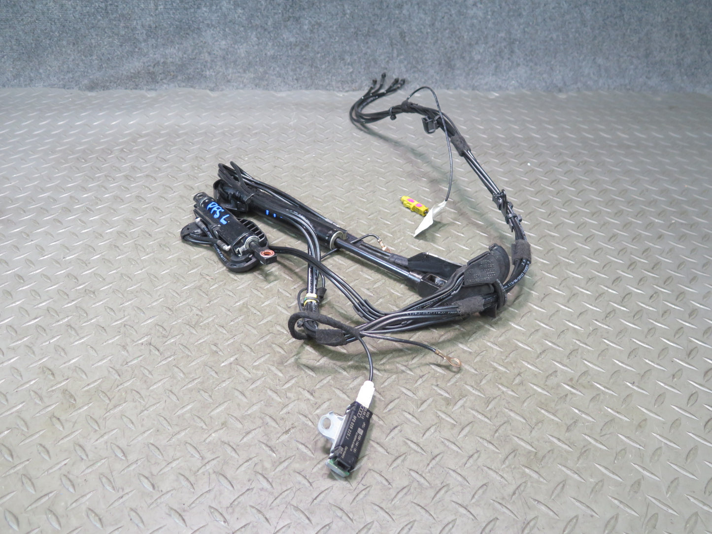 10-17 Audi A5 S5 RS5 Conv Set of 3 Left TOP Roof Hydraulic Cylinder w Hose OEM