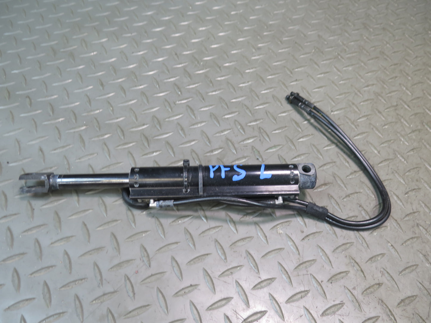 10-17 Audi A5 S5 RS5 Conv Set of 3 Left TOP Roof Hydraulic Cylinder w Hose OEM