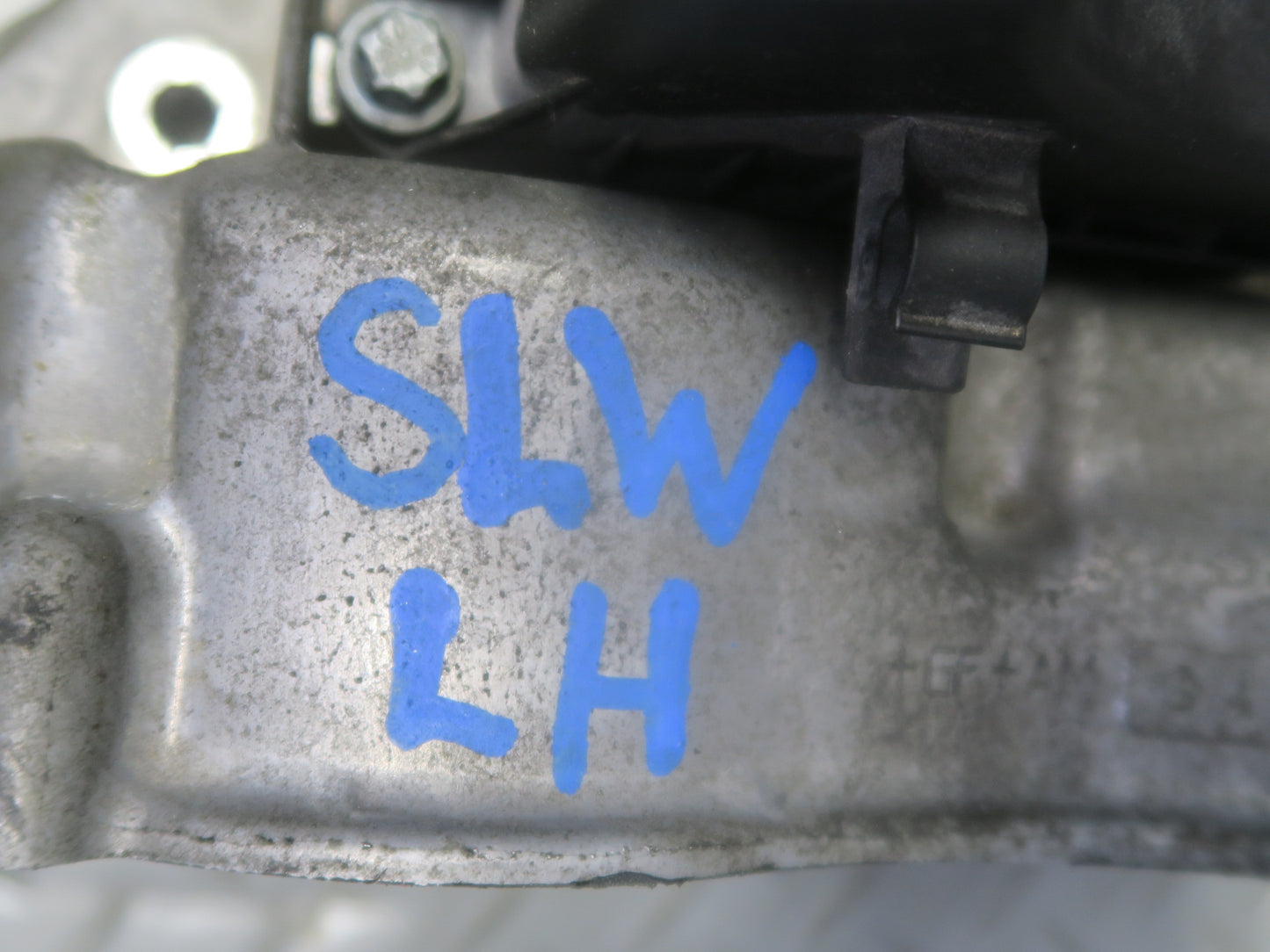 07-12 Mercedes R230 SL550 M273 273.965 Engine Left Cylinder Head 112K Miles OEM
