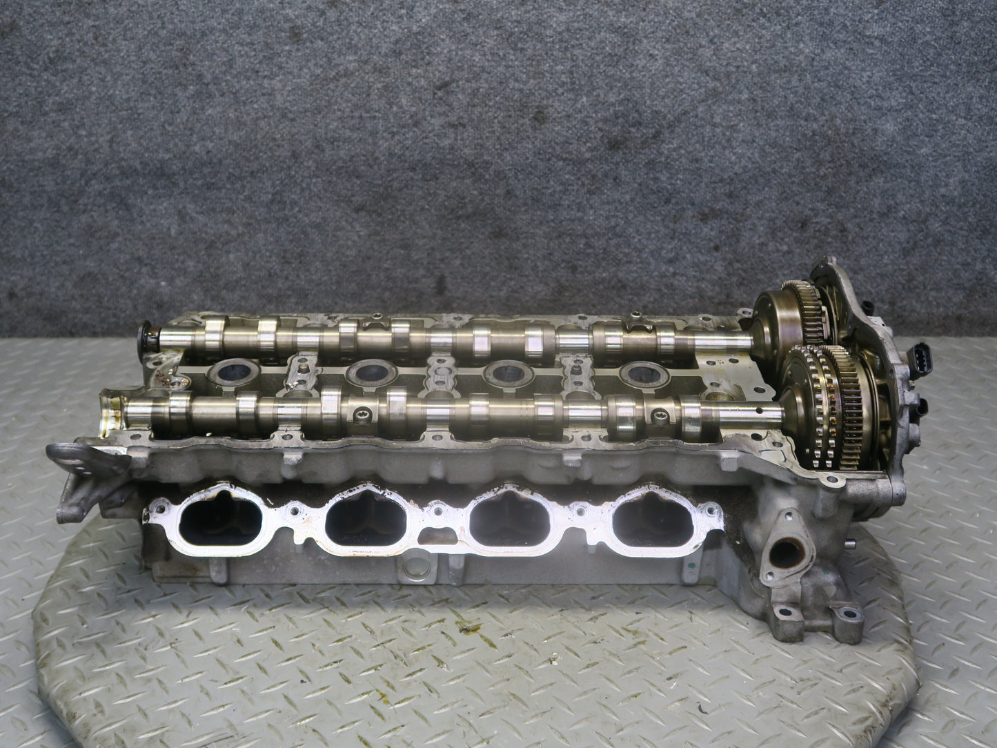 07-12 Mercedes R230 SL550 M273 273.965 Engine Left Cylinder Head 112K Miles OEM