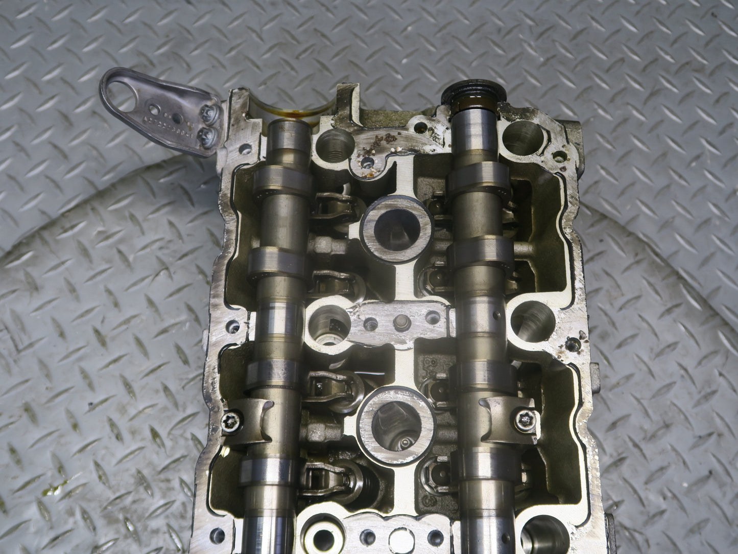 07-12 Mercedes R230 SL550 M273 273.965 Engine Left Cylinder Head 112K Miles OEM