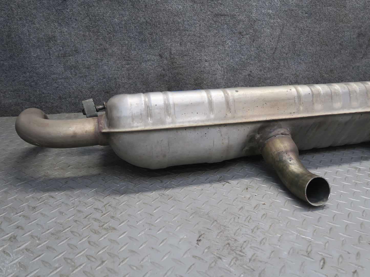 12-15 Mercedes W166 ML350 Rear Exhaust Muffler 1664900715 OEM