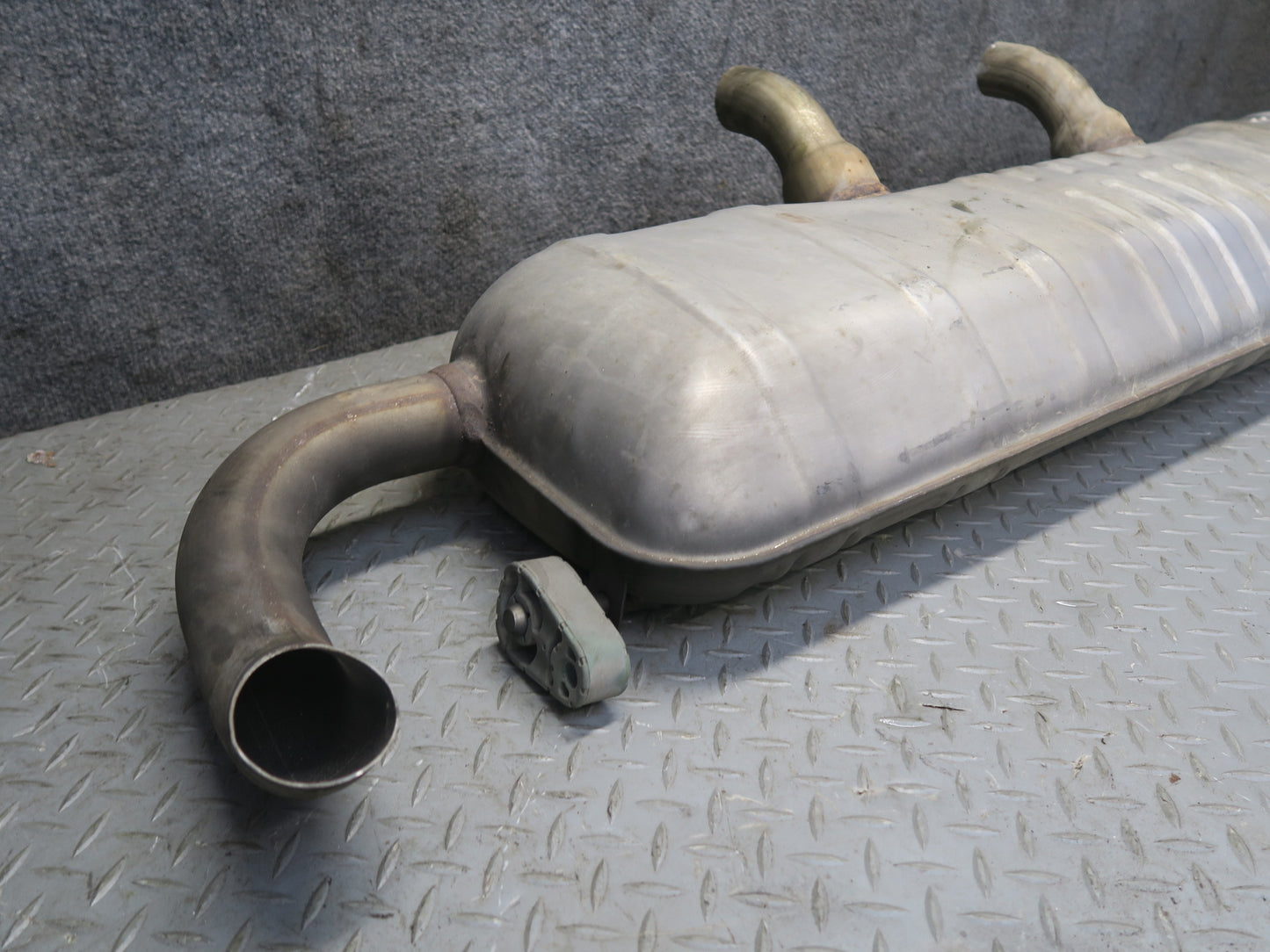 12-15 Mercedes W166 ML350 Rear Exhaust Muffler 1664900715 OEM