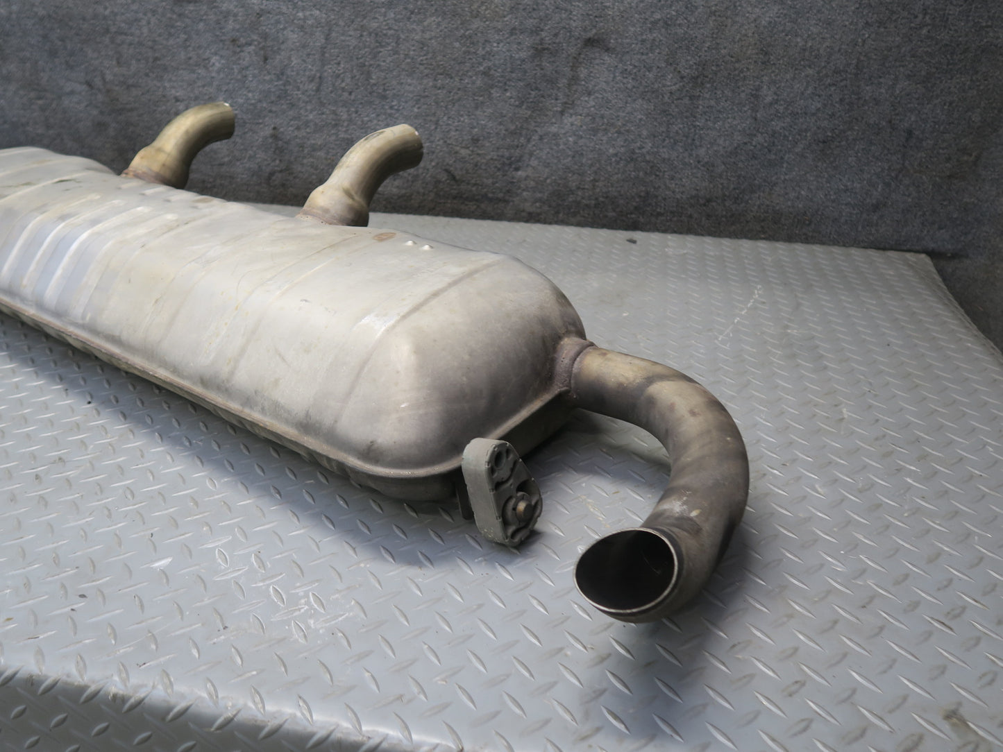 12-15 Mercedes W166 ML350 Rear Exhaust Muffler 1664900715 OEM
