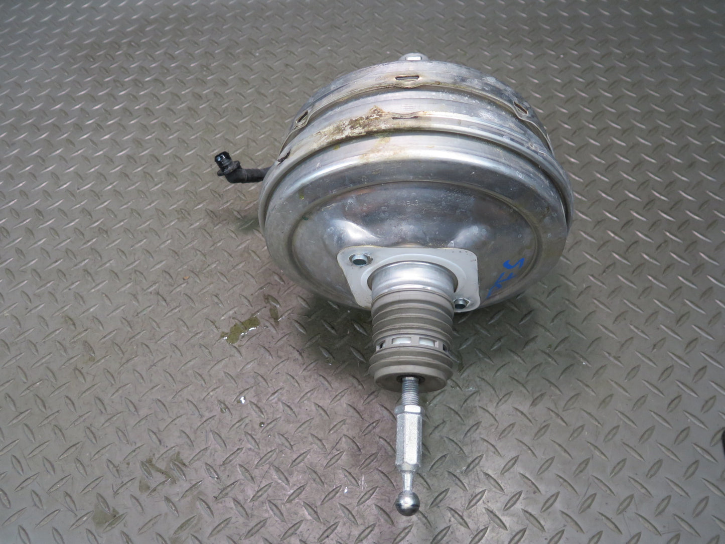 12-16 Audi A5 S5 Brake Master Cylinder Booster Fluid Reservoir 8T0612103A OEM