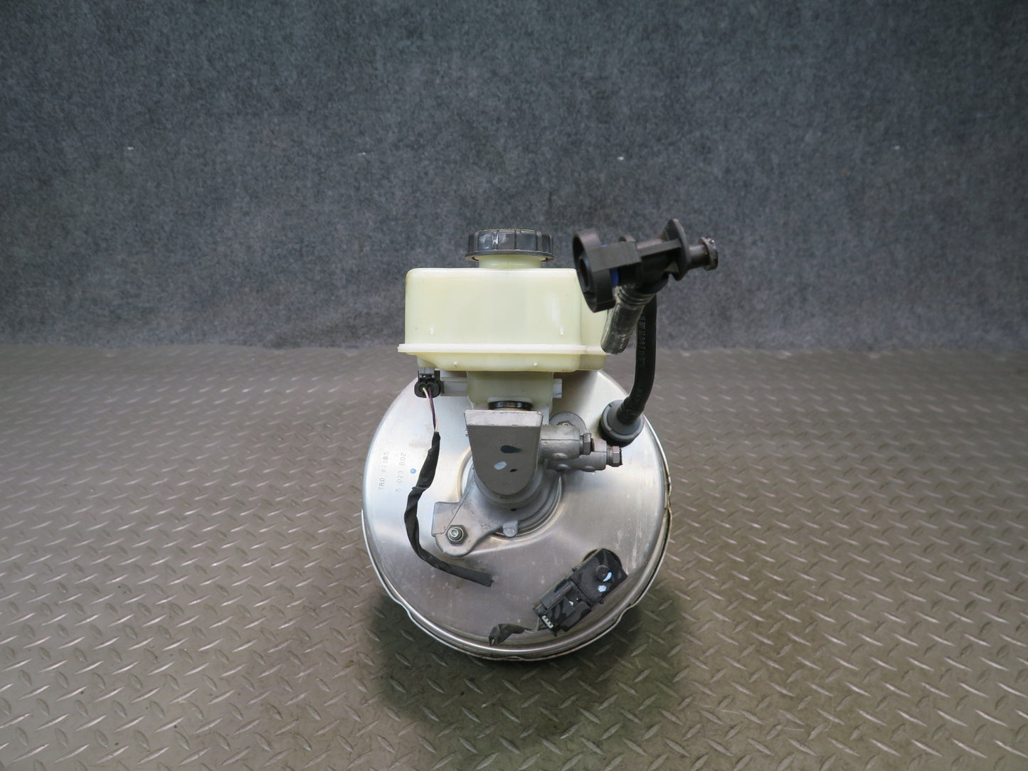 12-15 Mercedes W166 Ml-class Brake Master Cylinder Booster Fluid Reservoir OEM