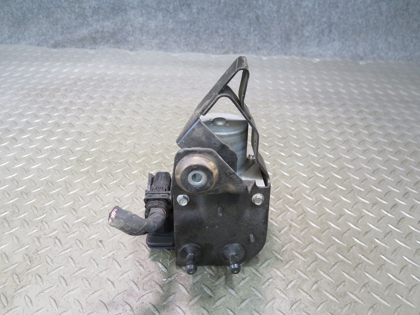 14-15 Mercedes W166 Ml-class Anti Lock Brake ABS Pump Module 1664313112 OEM